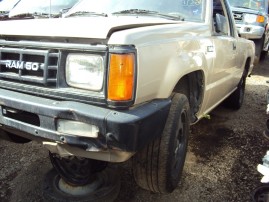 1990 DODGE D-50, 2.4L 5SPEED 2WD, COLOR GOLD, STK 153696